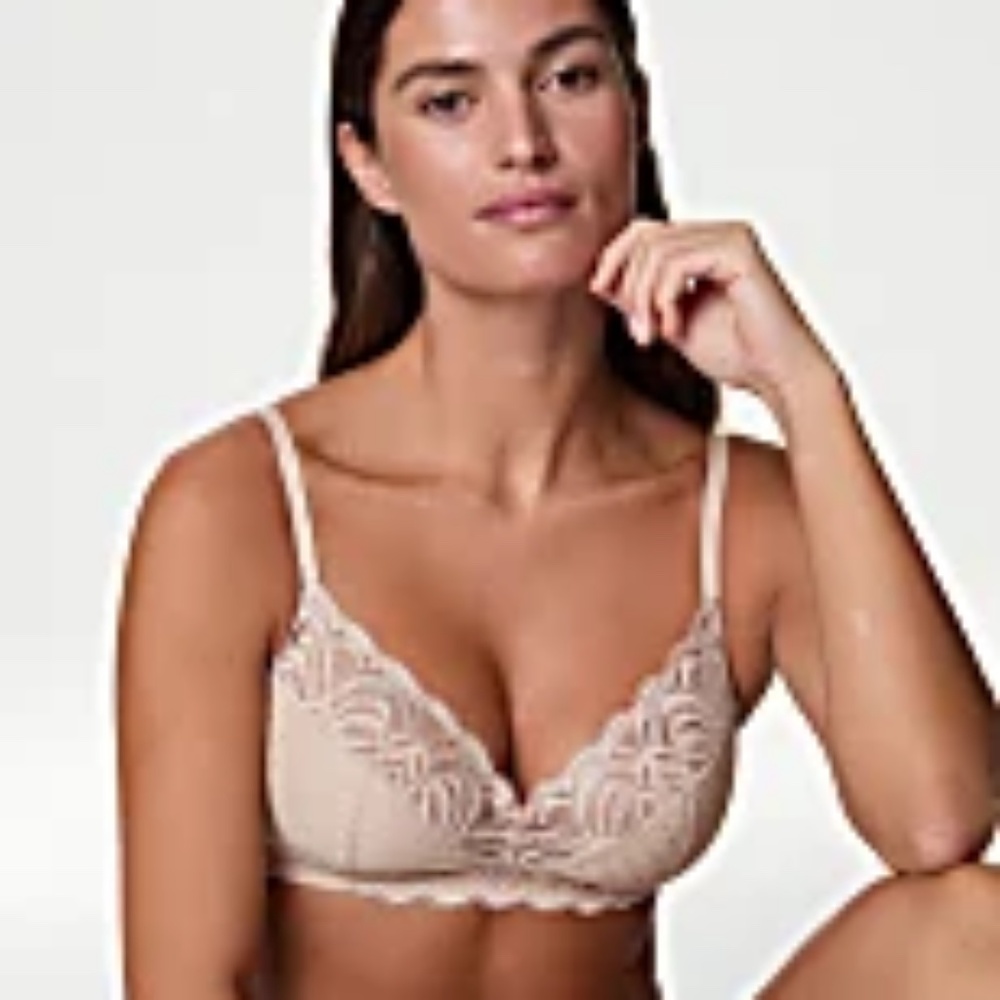 NWOT 38D  Marks & Spencer Body Wireless Bra